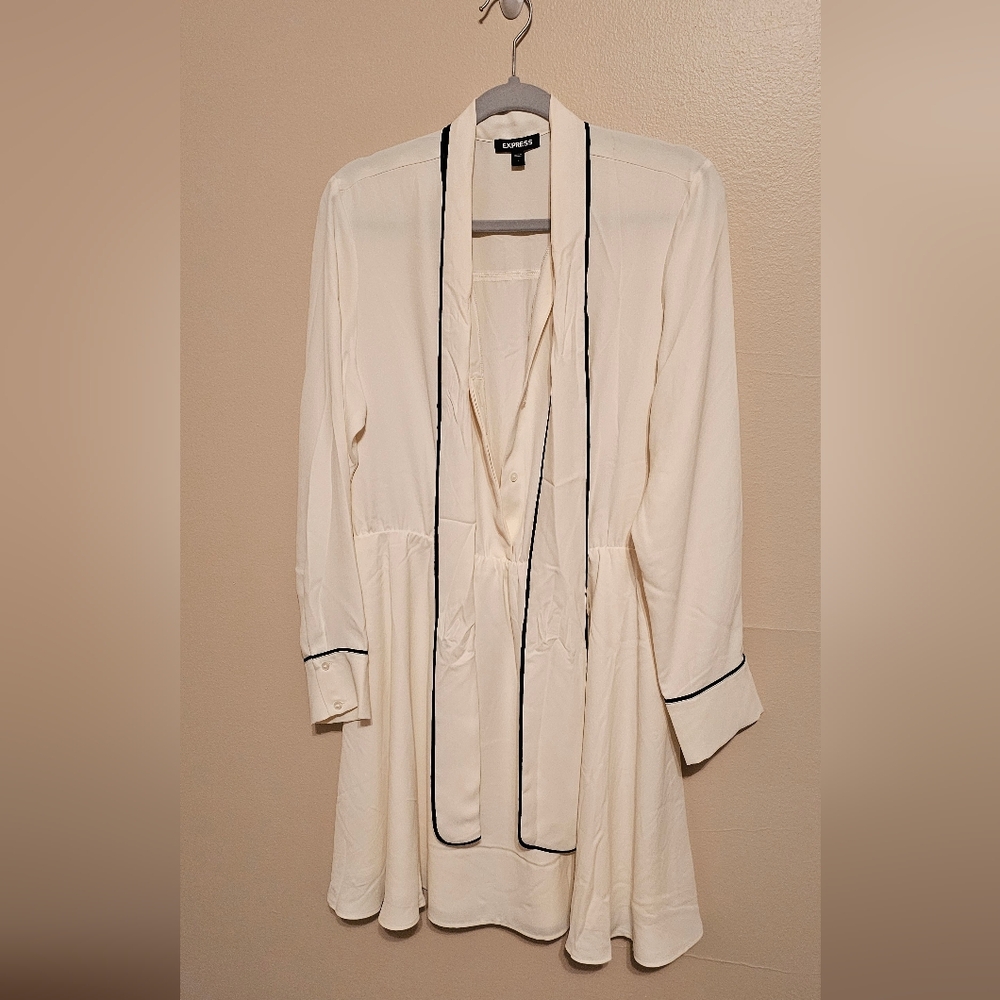 Express Size L Womens Lightweight Longsleeve Contrast Piping Dress White Black